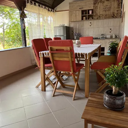 Casa de hóspedes La Mosie 3*